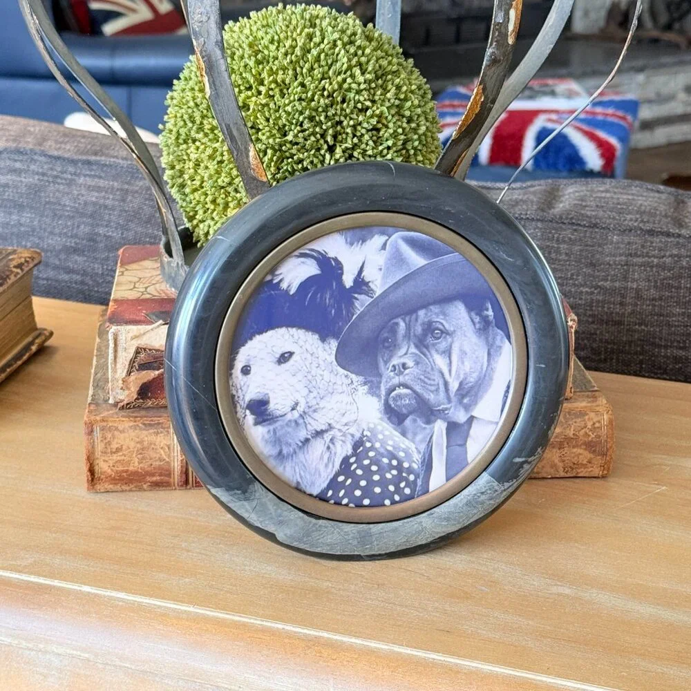 Unusual Marble and Brass Frame Made in Pakistan - Picture 9 of 13